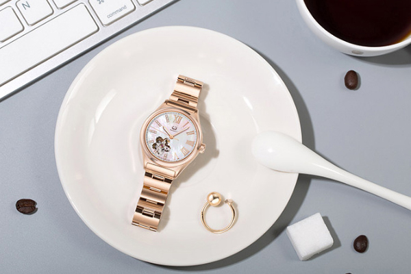 深圳手表工厂-30年制表经验，自有厂房把控全线生产品质